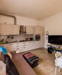Bilocale in vendita in via Ludovico Ariosto  Borgo Roma, Verona Bilocale in vendita in via Ludovico Ariosto  Borgo Roma, Verona