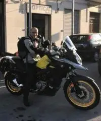 54 enne single lavoro e casa propria