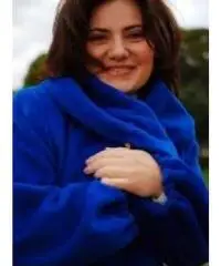 Lucia, 46 anni, laureata, dirigente Lucia, 46 anni, laureata, dirigente