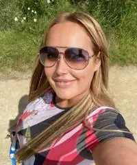 Donna single e matura in cerca di una relazione seria