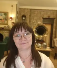 In cerca di complicità, sorrisi e qualcosa di autentico