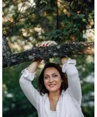 Bella signora alla ricerca di relazione stabile Bella signora alla ricerca di relazione stabile