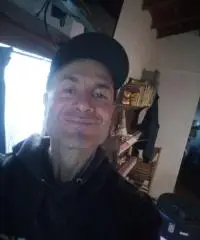 Uomo di 40 anni tranquillo e romantico cerca ragazza