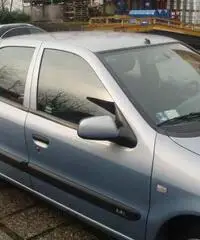 Vendo Citroen Xsara berlina 5p 1400cc benzina cat. anno 2000 Vendo Citroen Xsara berlina 5p 1400cc benzina cat. anno 2000