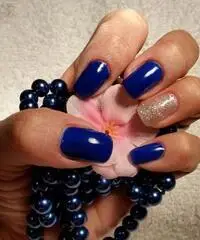 Unghie in gel e smalto semipermanente Unghie in gel e smalto semipermanente