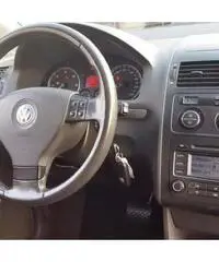 VOLKSWAGEN TOURAN 2.0 TDI 7 POSTI HIGHLINE - Veneto VOLKSWAGEN TOURAN 2.0 TDI 7 POSTI HIGHLINE - Veneto