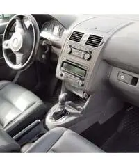Volkswagen Touran 2.0 TDI 7 posti - Veneto Volkswagen Touran 2.0 TDI 7 posti - Veneto