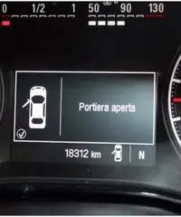 OPEL CORSA 1.4 BENZINA AUTOMATICA 90 CV ENJOY 2015 - Campania