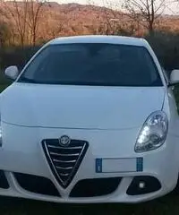 Alfa Romeo Giulietta 1.6 Multijet Jtdm-2 - Viterbo Alfa Romeo Giulietta 1.6 Multijet Jtdm-2 - Viterbo