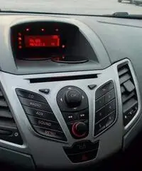 Ford Fiesta 1.4 gpl - Cuneo Ford Fiesta 1.4 gpl - Cuneo