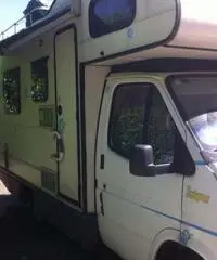 Camper mansardato