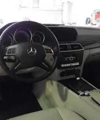 MERCEDES C 200 CDI EXECUTIVE (BLUEEFF) AUTO +NAVI - Napoli MERCEDES C 200 CDI EXECUTIVE (BLUEEFF) AUTO +NAVI - Napoli