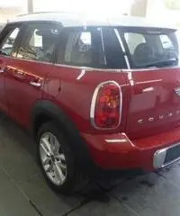 MINI COUNTRYMAN 1.6 D COOPER - Napoli MINI COUNTRYMAN 1.6 D COOPER - Napoli