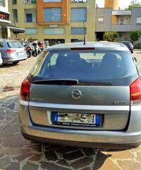 Opel SIGNUM 2.2 16 V DTI ELEGANCE Euro 2900 149000 km Milano