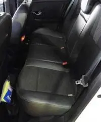 RENAULT MEGANE 1.5 DCI LUXE 110CV +NAVI - Napoli RENAULT MEGANE 1.5 DCI LUXE 110CV +NAVI - Napoli