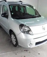 RENAULT KANGOO 1.5 DCI ENERGY 90CV 5 POSTI - Napoli RENAULT KANGOO 1.5 DCI ENERGY 90CV 5 POSTI - Napoli