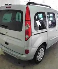 RENAULT KANGOO 1.5 DCI ENERGY 90CV 5 POSTI - Napoli RENAULT KANGOO 1.5 DCI ENERGY 90CV 5 POSTI - Napoli