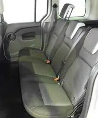 RENAULT KANGOO 1.5 DCI ENERGY 90CV 5 POSTI - Napoli RENAULT KANGOO 1.5 DCI ENERGY 90CV 5 POSTI - Napoli