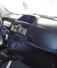 RENAULT KANGOO 1.5 DCI ENERGY 90CV 5 POSTI - Napoli RENAULT KANGOO 1.5 DCI ENERGY 90CV 5 POSTI - Napoli