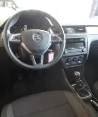 SKODA RAPID SPACEBACK 1.6 TDI CR AMBITION 90CV - Napoli SKODA RAPID SPACEBACK 1.6 TDI CR AMBITION 90CV - Napoli
