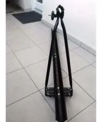 Pratico portabicicletta per automobile colore nero - Trentino - Alto Adige