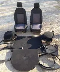 Interno completo Ford Fiesta 5P sedili tapezzeria Interno completo Ford Fiesta 5P sedili tapezzeria