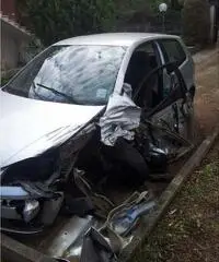 VW Polo 1.9 incidentata - Roma VW Polo 1.9 incidentata - Roma