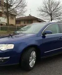 Vw passat 2.0 tdi 140 cv sw - Milano Vw passat 2.0 tdi 140 cv sw - Milano