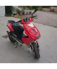 Yamaha aerox 50