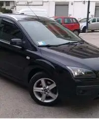 VENDESI FORD FOCUS VENDESI FORD FOCUS