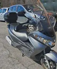 Burgman 200 Km 9.000