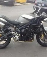 TRIUMPH STREET TRIPLE TRIUMPH STREET TRIPLE