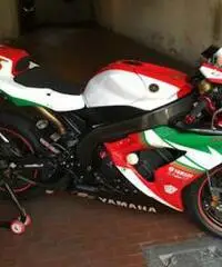 Yamaha r1 fine 2006 Yamaha r1 fine 2006