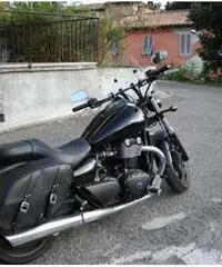 TRIUMPH THUNDERBIRD STORM 1700cc/ABS del 2011 con soli 7500km