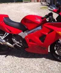 HONDA VFR 800