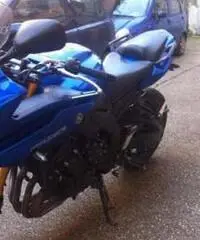 YAMAHA FZ8 YAMAHA FZ8