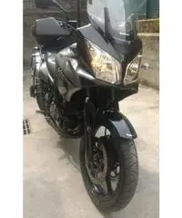 SUZUKI V - STROM DL650 TRAVELLER