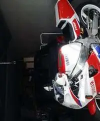 Yamaha FZR 750 R OW01