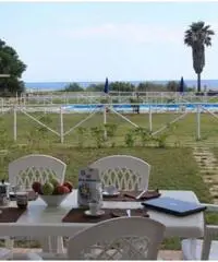 Splendidi Appartamenti in Riva al Mare + Piscina