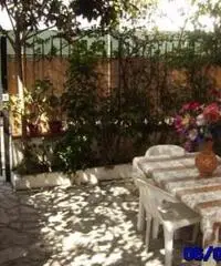 Affitto casa con giardinetto e posti auto a Sperlonga Affitto casa con giardinetto e posti auto a Sperlonga