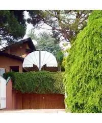 PER LAVORO, STUDIO O PER UNA VACANZA RELAX IN VILLA A VARESE