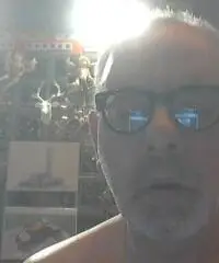 56enne non libero con problemi coniugali cerca donna africana seria matura per relazione extra.