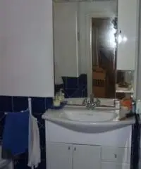 Fresca e tranquilla casetta nel verde a pochi passi dal mare Fresca e tranquilla casetta nel verde a pochi passi dal mare