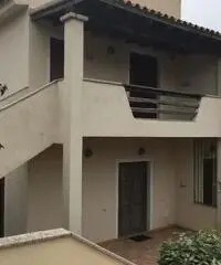 BILOCALE CON GIARDINO GOLFO ARANCI 230 METRI DA SPIAGGIA BILOCALE CON GIARDINO GOLFO ARANCI 230 METRI DA SPIAGGIA