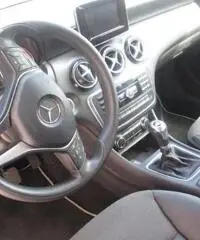 MERCEDES Classe A 180 1.5 cdi sport MERCEDES Classe A 180 1.5 cdi sport