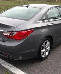 2013 Hyundai Sonata limitata in vendita a 2500 €