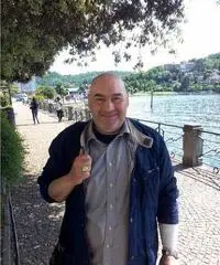 Cerco donna seria, sincera, onesta Cerco donna seria, sincera, onesta