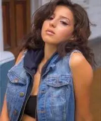 giovane ragazza in cerca di un uomo giovane ragazza in cerca di un uomo