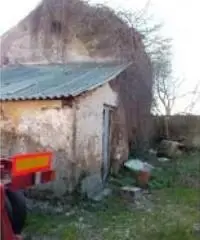 V20 rudere con terreno V20 rudere con terreno