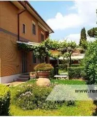 Anzio -  Villa 10 locali € 490.000 T928